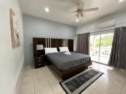 cap_room_1