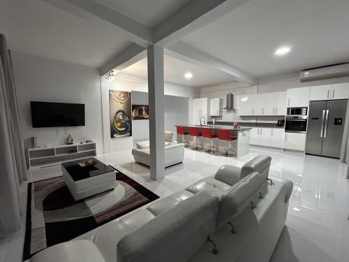 luxury_2bd_private_villa_located_in_rodney_bay_5_1